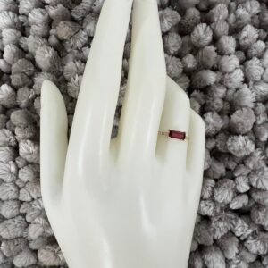 Anillo de oro de 14k Rubi & Diamantes