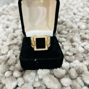 Anillo de oro de 10k