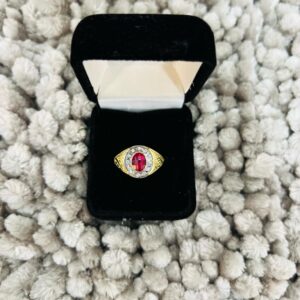 Anillo de oro de 18k