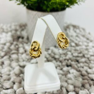 Aretes Omega de oro de 14k